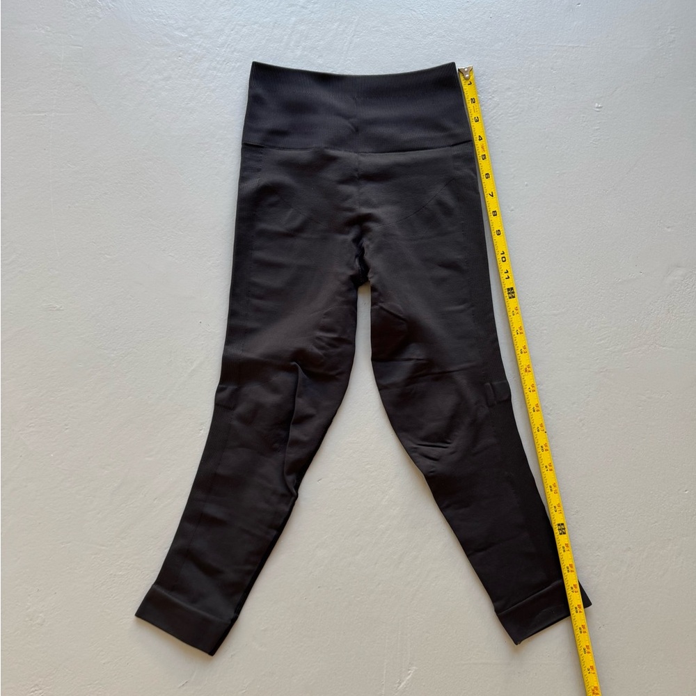 lululemon athletica Black Cropped Pants